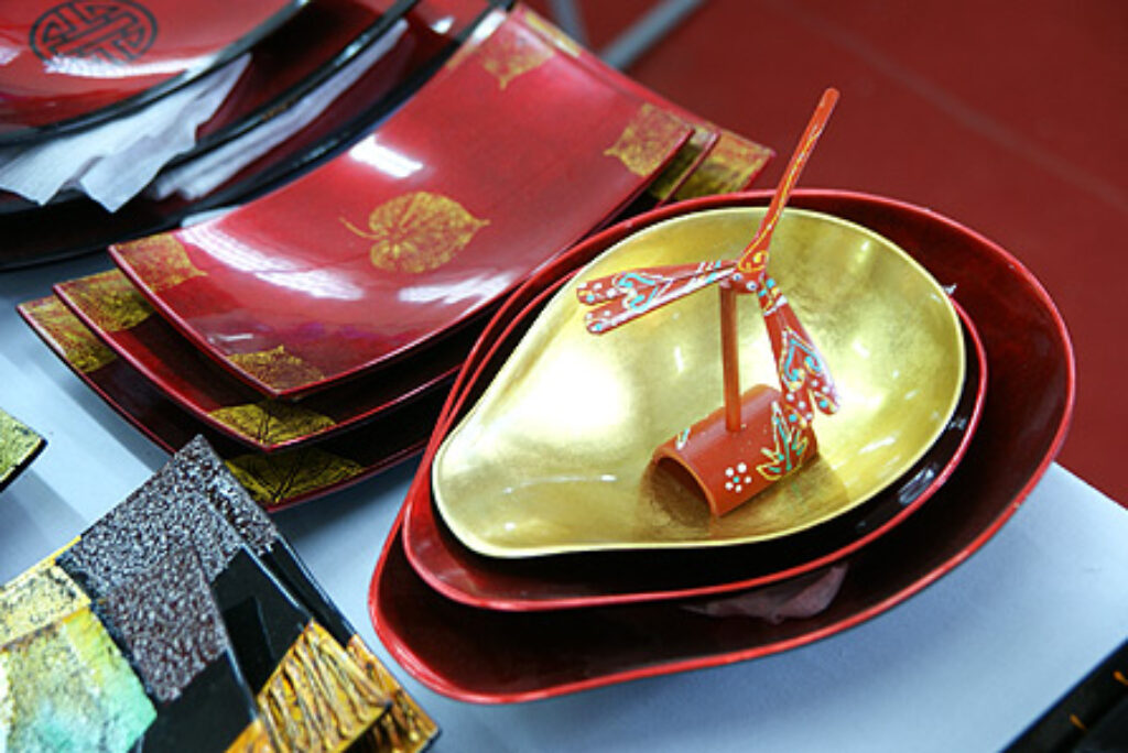 Ha Thai lacquerware