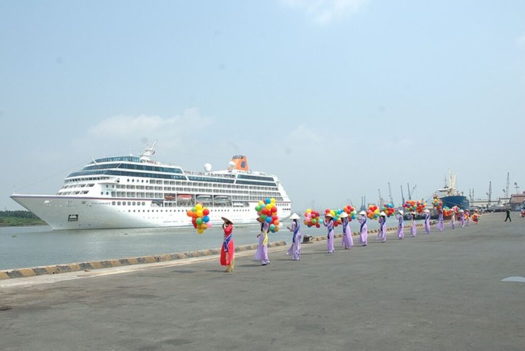 City Tours Only For Cruise Passengers to Vietnam