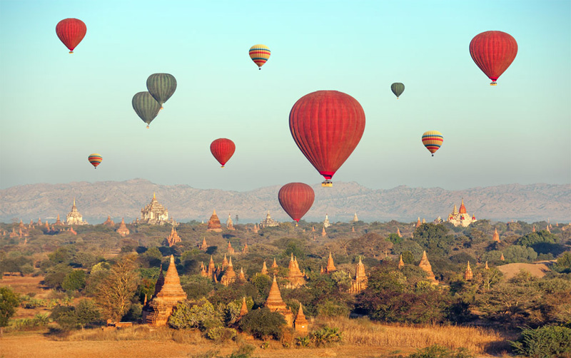 Hot ballon to visit Bagan, Myanmar