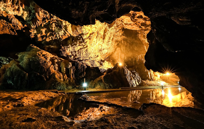 Nguom Ngao Cave in Cao Bang, Vietnam