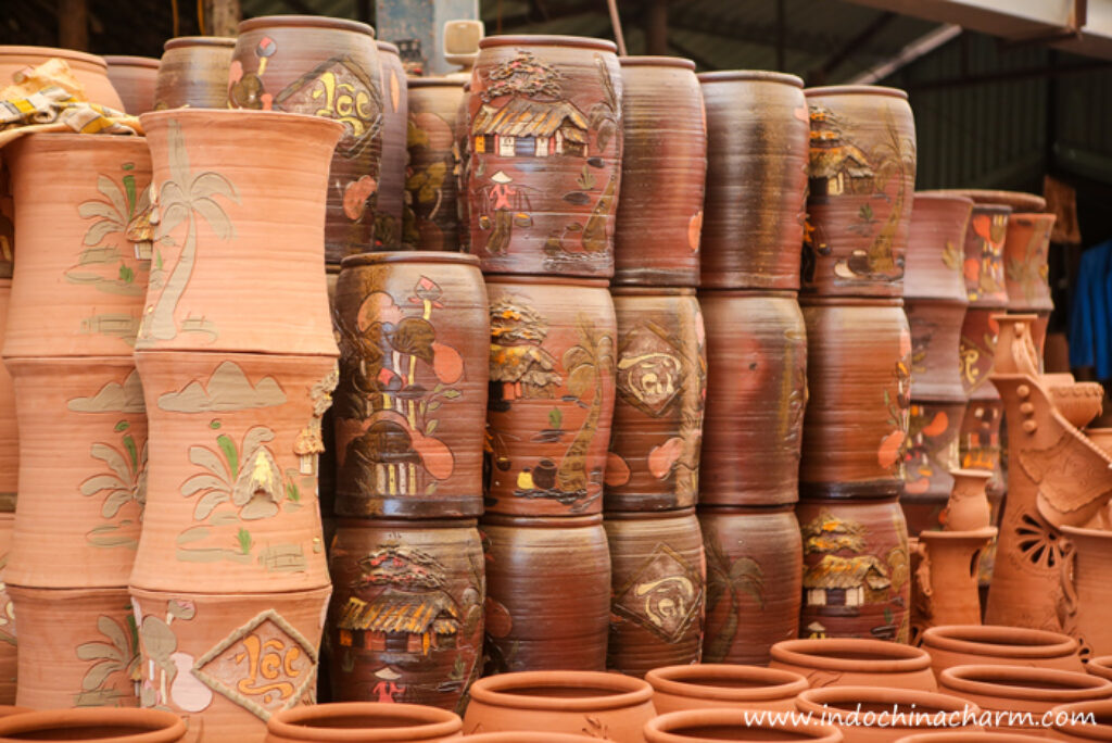 Phu Lang Pottery Village in Bac Ninh for Traditional Pottery Making of the North
