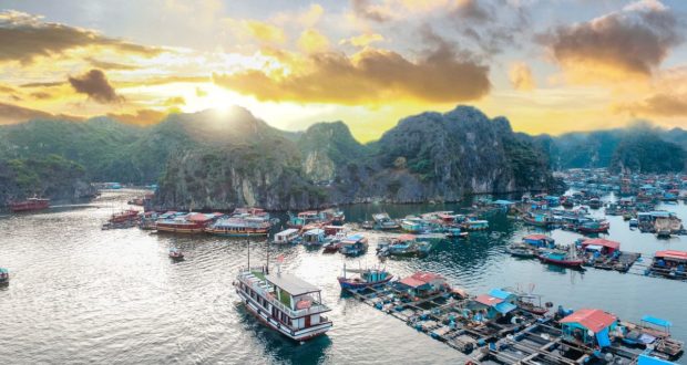 Vietnam received the 'Asia's Leading Destination' award