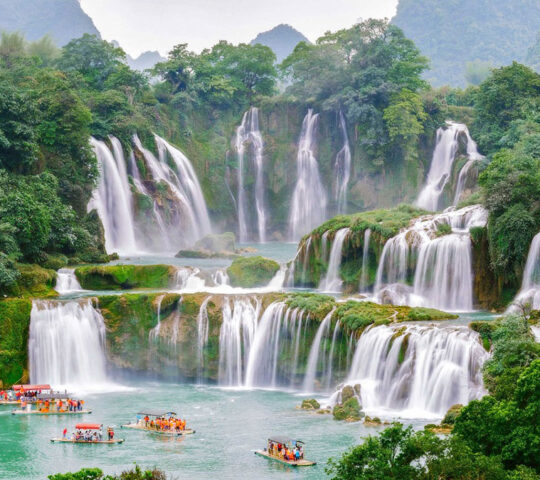 Ban Gioc Waterfall in Cao Bang: The Majestic Beauty in Vietnam