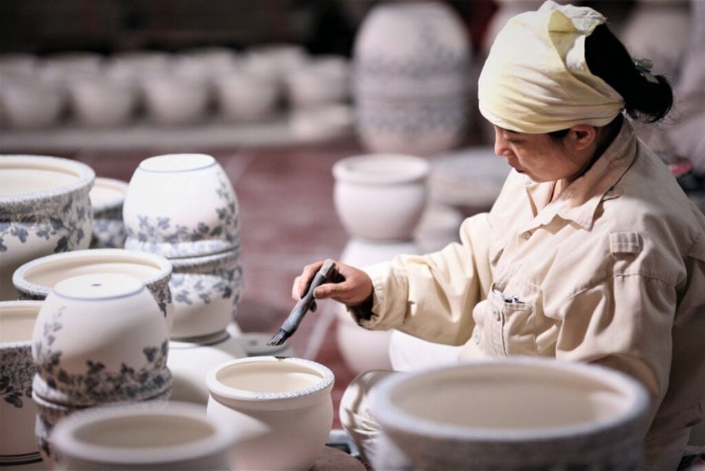Bat Trang Pottery Village –  Travel Guide To Complete Your Hanoi Tour