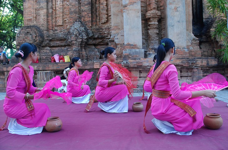 Dansers at Kate Festival in Binh Thuan Province, Vietnam