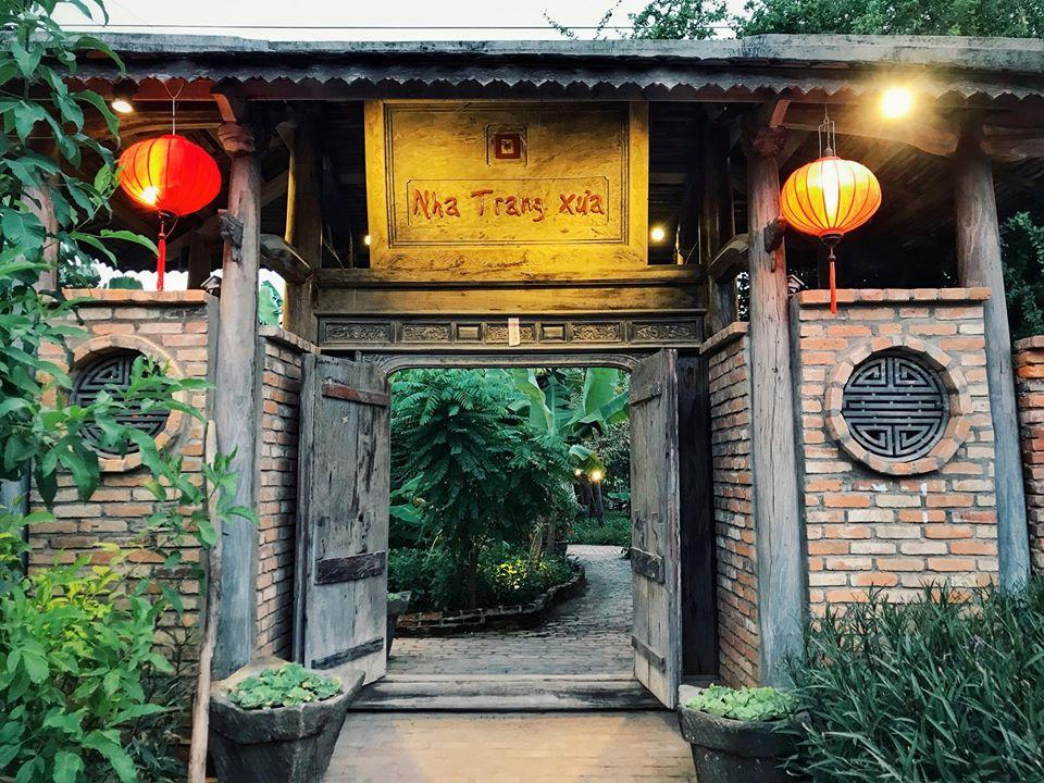 Nha Trang Xua Restaurant: Traditional Rustic Feast