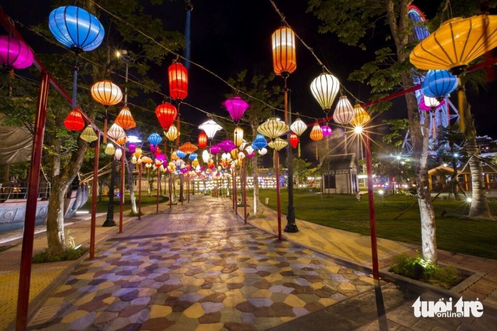 Lunar New Year 2024 in Da Nang - Lantern-Lit Pathways