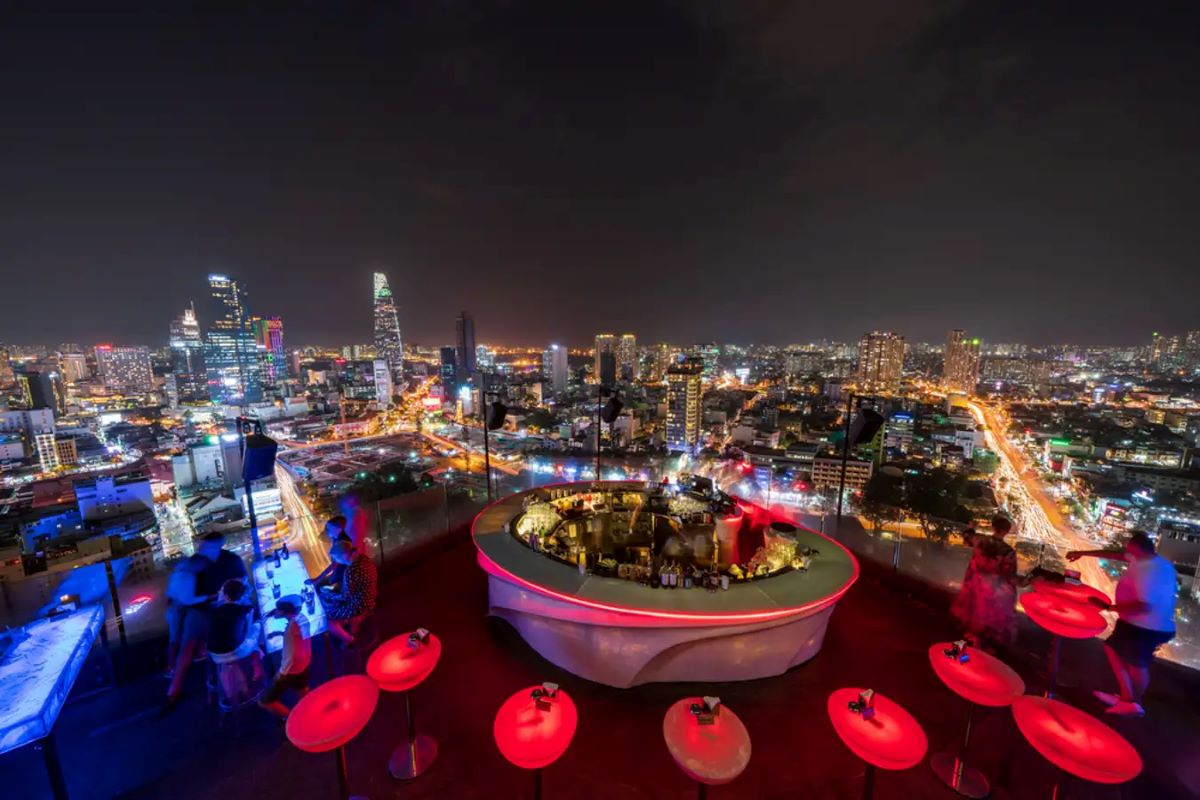 Saigon Nightlife Guide 2024: Unveiling 10 Sleepless Hotspots in the Heart of the City
