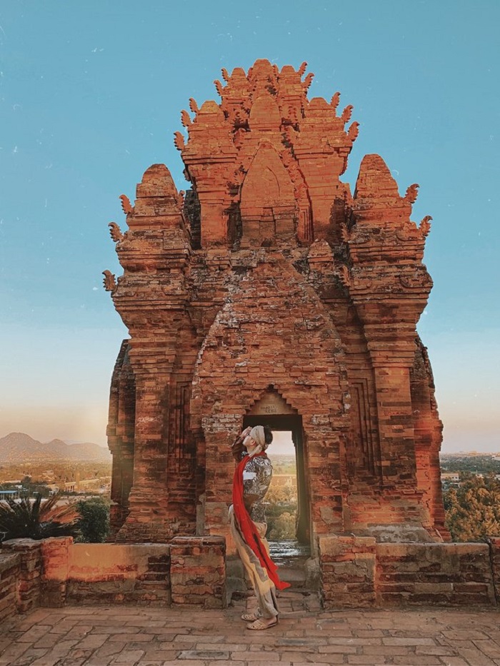 Phan Rang Thap Cham - Poklong Cham Tower: