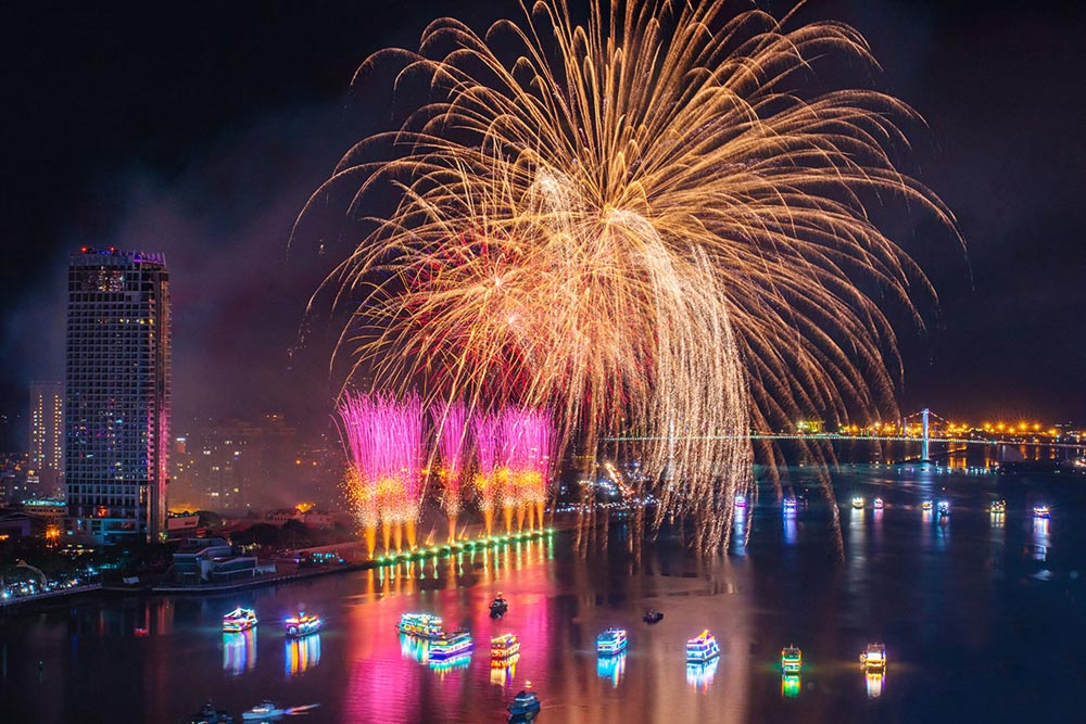 Danang International Fireworks Festival 2024: Made of Unique Culture!