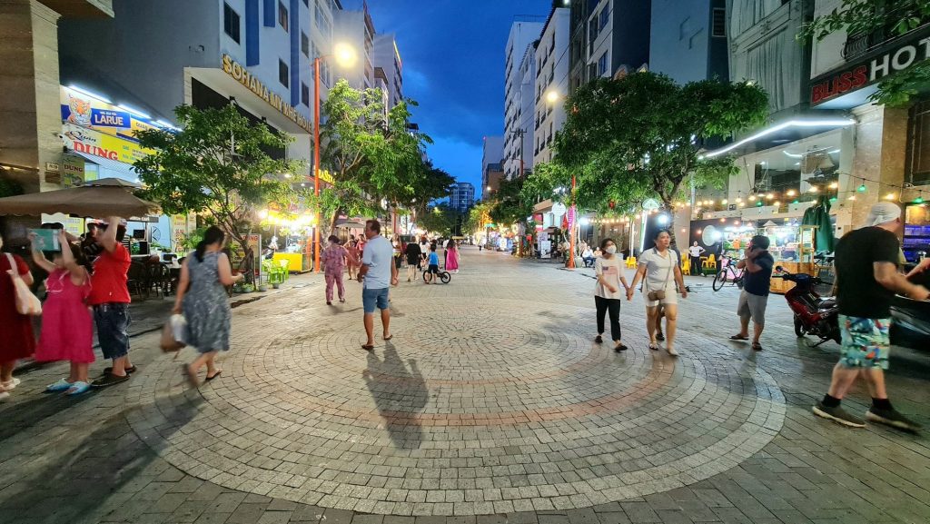 Backpackers Street in Da Nang City
